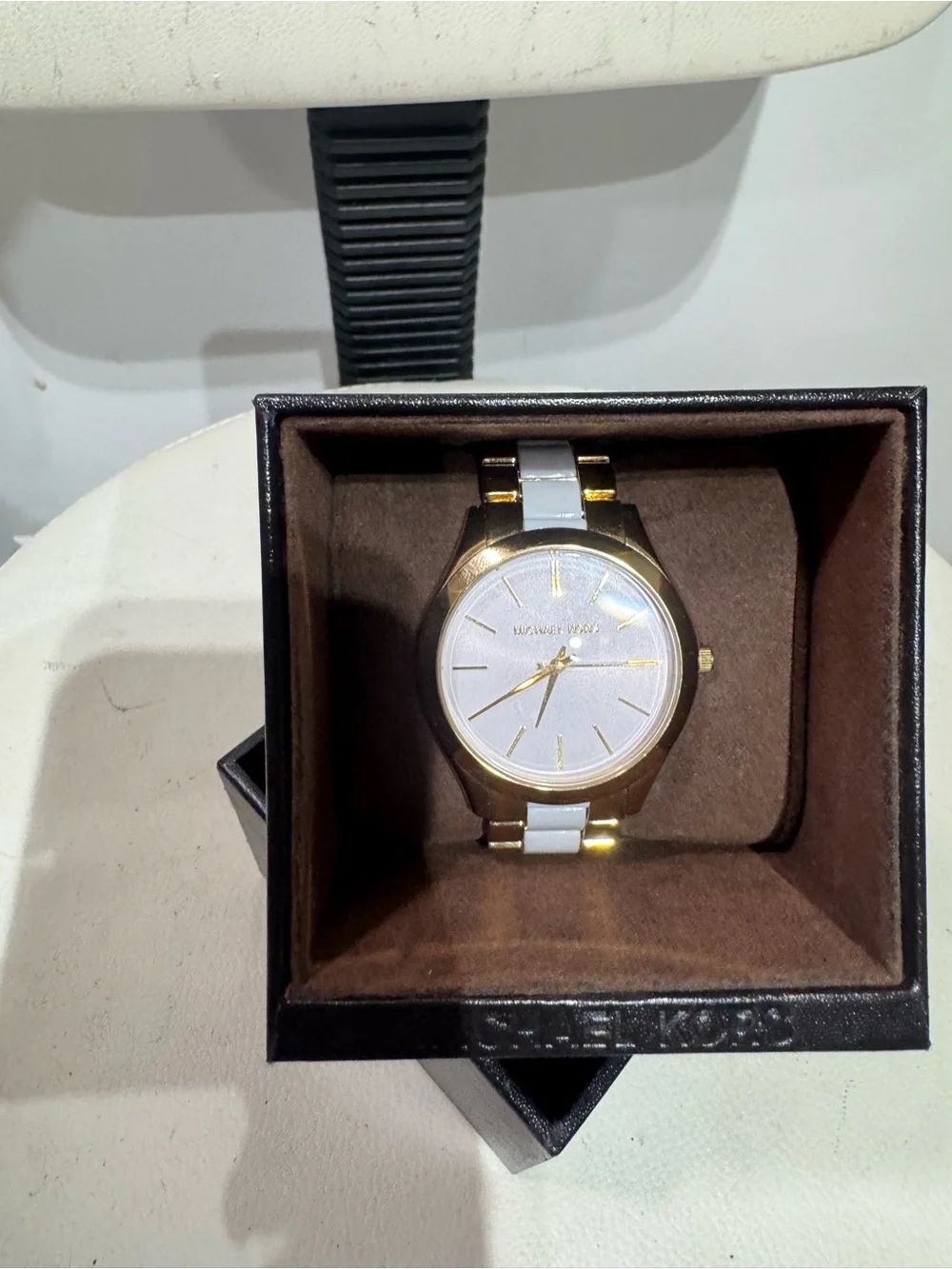 Michael Kors womens slim runway watch - Picture 2 of 4